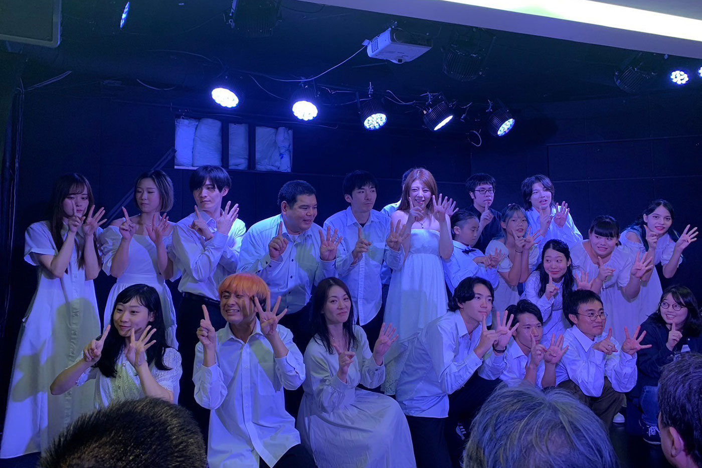広いステージがあるイベントスペース